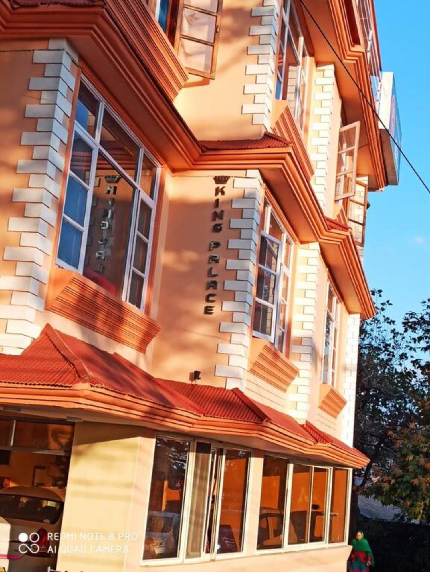 Hotel King Palace - Nature-Valley-Luxury-Room - Prime Location With Parking Facilities シムラー エクステリア 写真